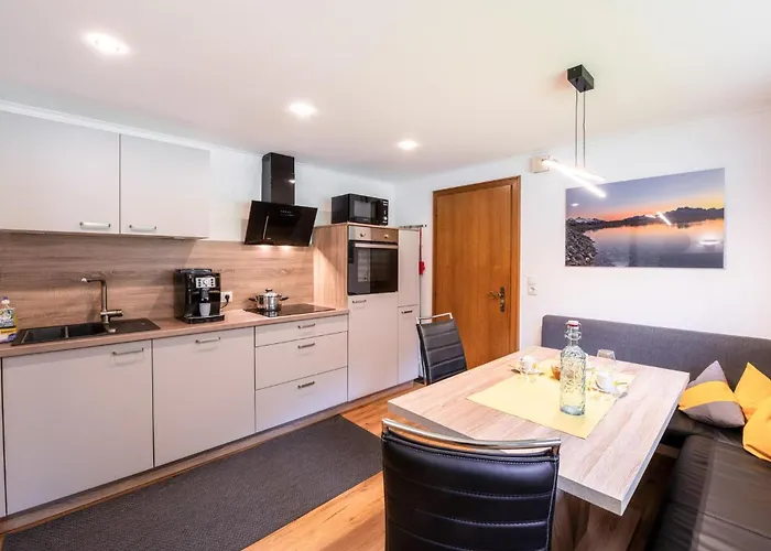 Glockenstuhl, Haus * تكس